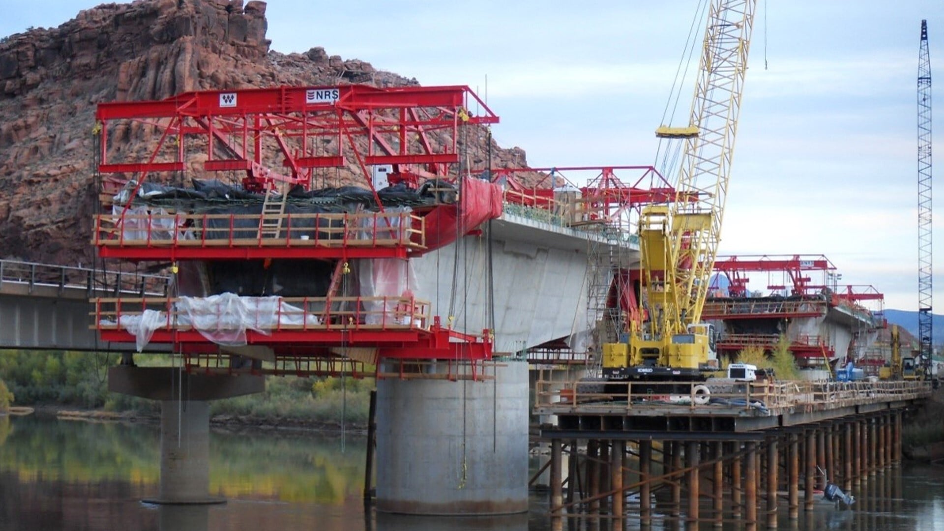Remote Bridge Launching Using Power Team Hydraulic Technology