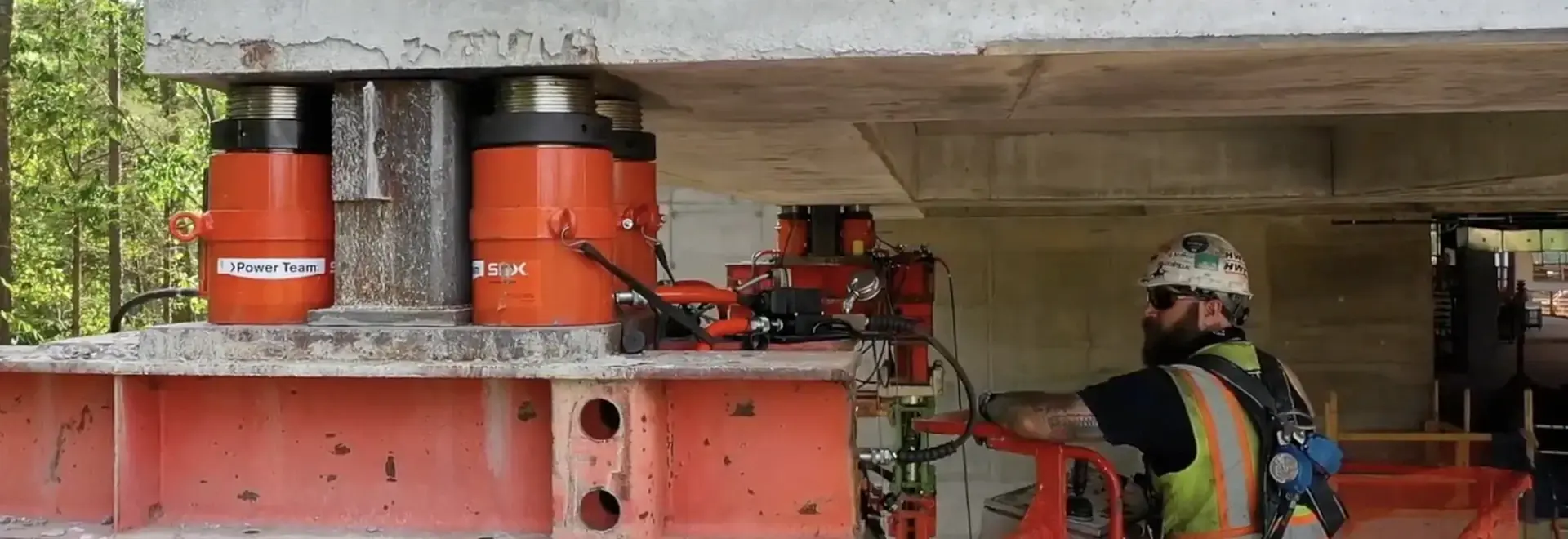 Five-Million-Pound Structure Lifted Using High-Precision Hydraulic Cylinders and Motion Control by Power Team